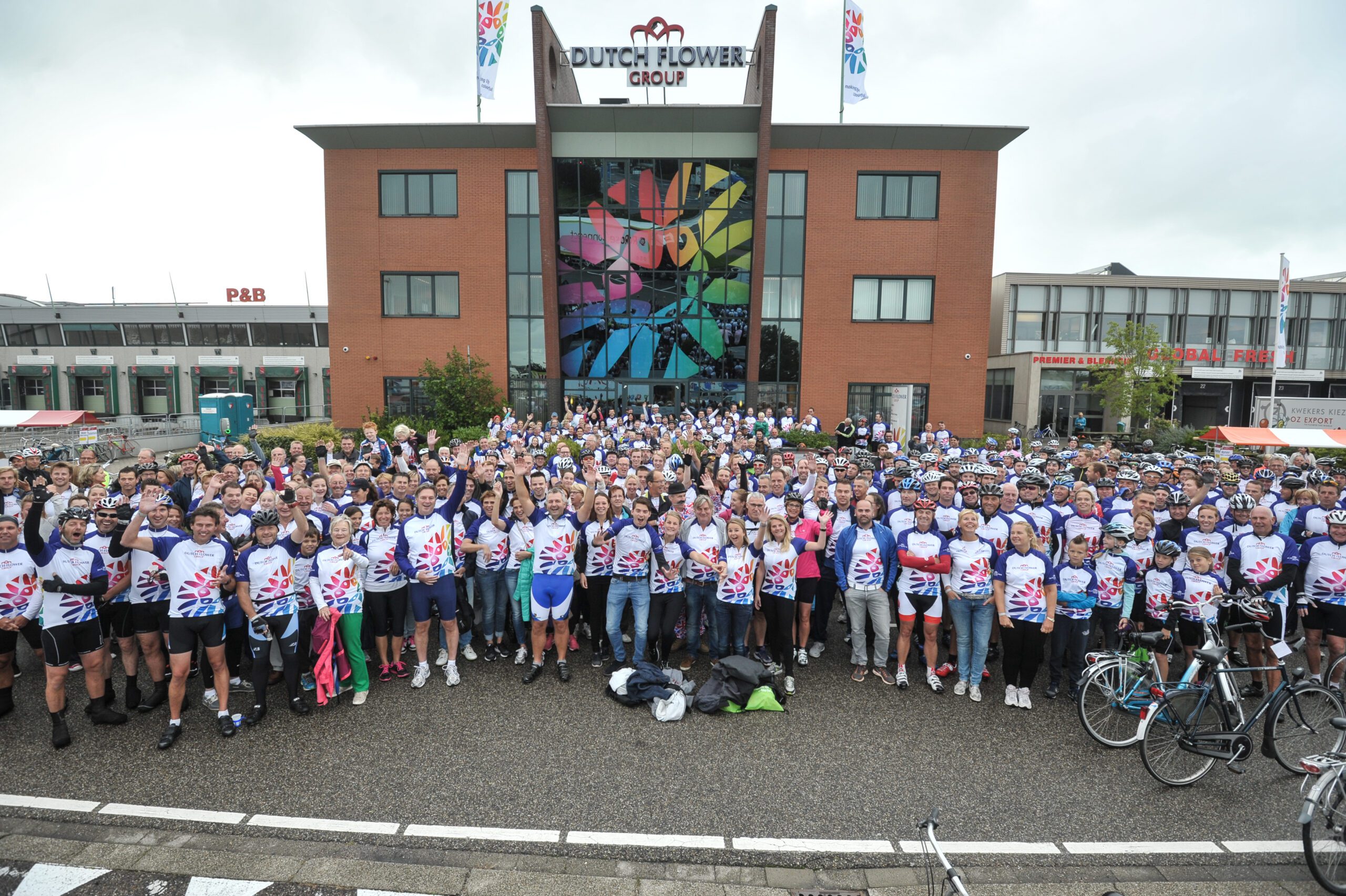 PAG.6+7_Ride for the Roses 2015